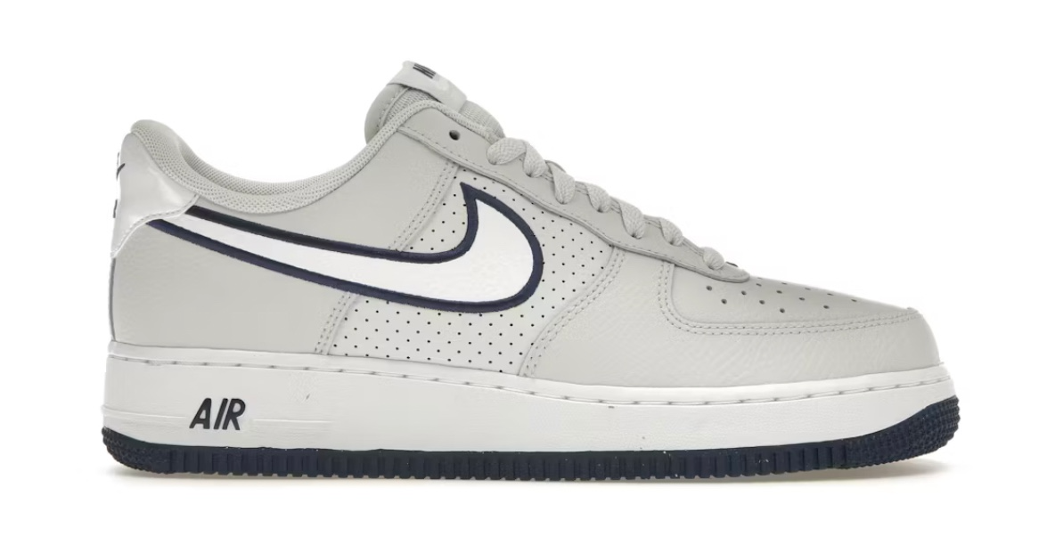 NIKE AIR FORCE FJ4211-002 SIZE 8.5